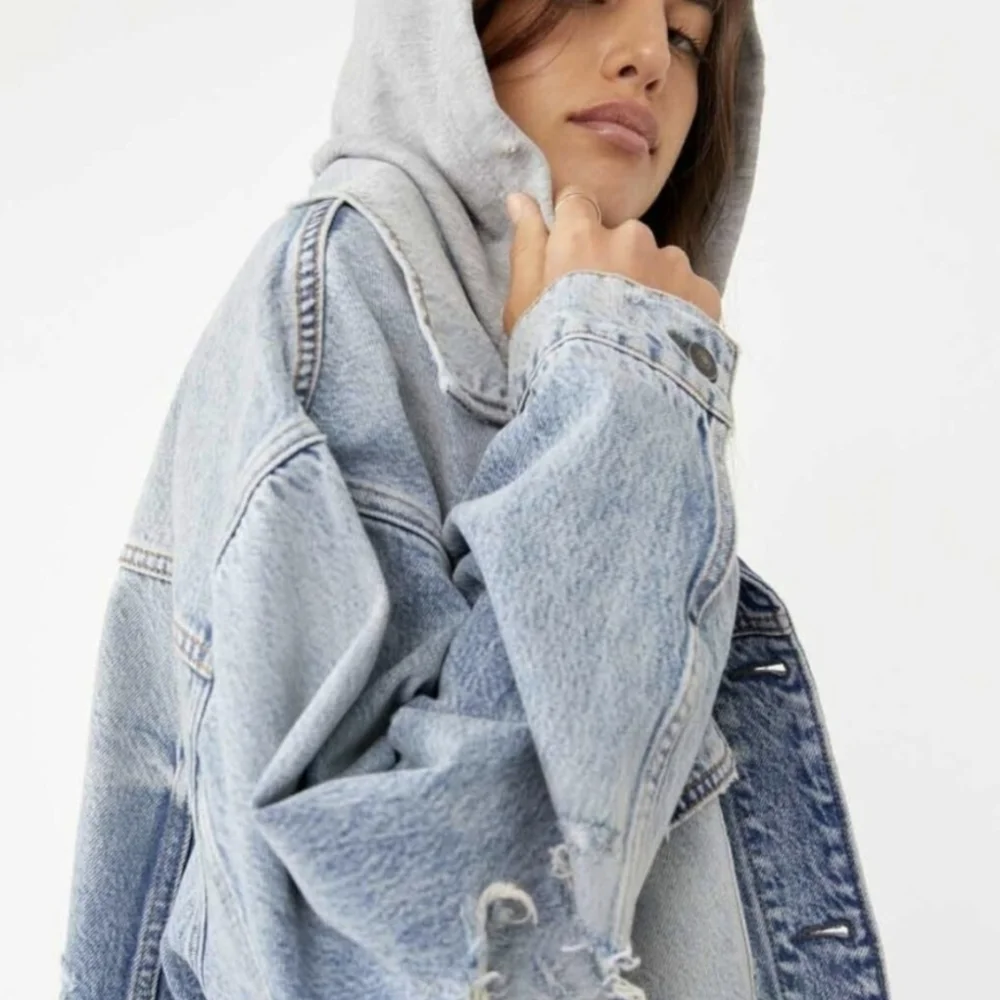 We The Free Flawless Hooded Denim Jacket - Picture 4 of 12